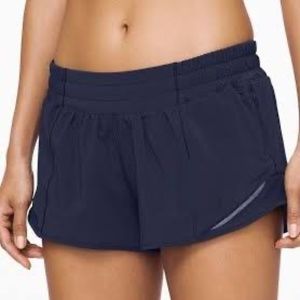 lululemon w lr 2.5 hh shorts